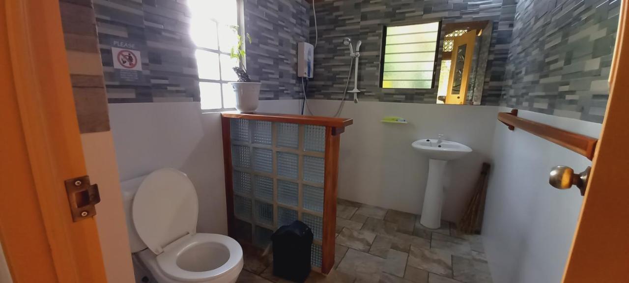 Bat Tree Cottages Agoho Bagian luar foto