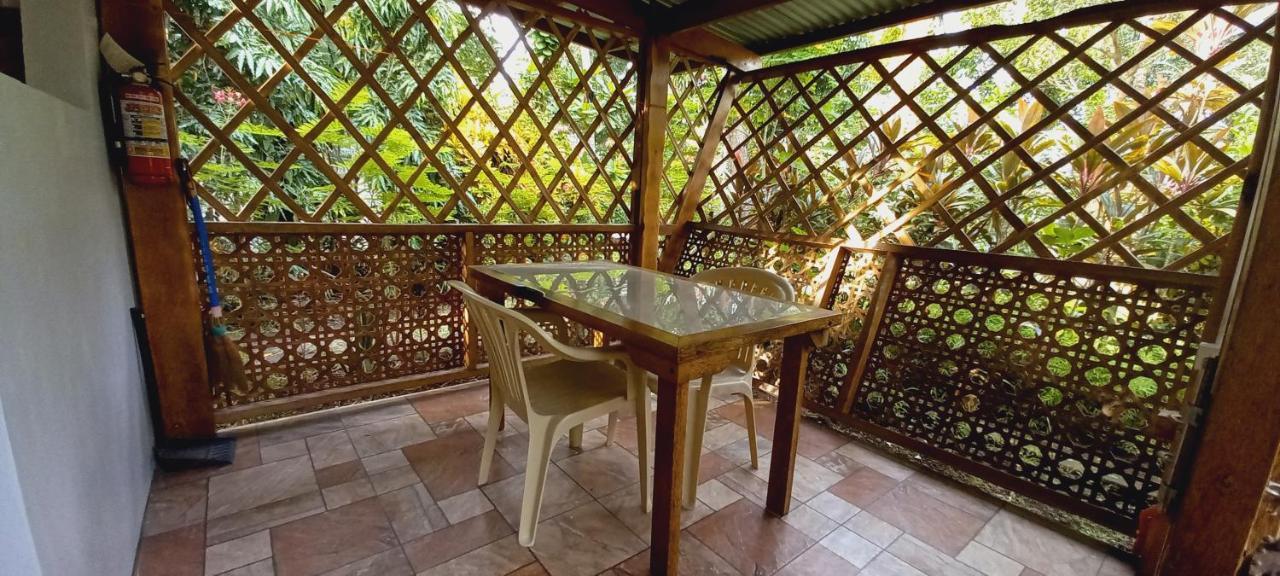 Bat Tree Cottages Agoho Bagian luar foto